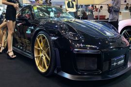 Porsche 991.1 4S upgrade to Porsche GT2RS body kit 